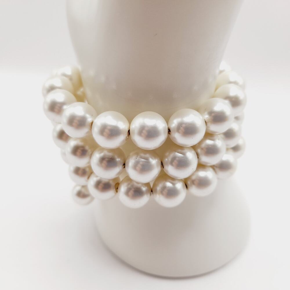 Vintage Faux Pearl Memory Wire Bracelet – 1950s Jewelry – One Size Fits Most 21”